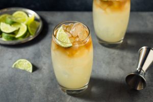 The Perfect Autumnal Cocktail – Dark & Stormy