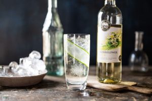 How to make elderflower wine